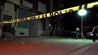 Sakarya'da Eşini Öldüren Koca İntihar Etti, Çocuk Yaralandı
