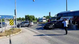 Sakarya'da Zincirleme Kaza: 5 Kişi Yaralandı