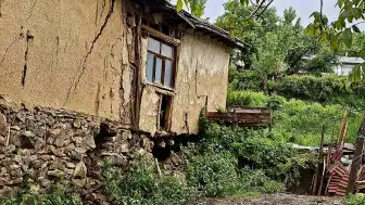 Tokat'ta Sağanak Yağış Nedeniyle Heyelan: 2 Ev Tahliye Edildi