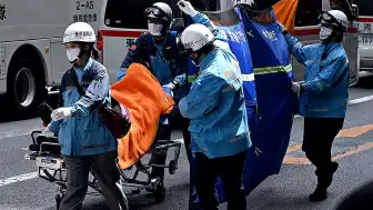 Tokyo'da Alışveriş Merkezinde Kimyasal Madde Paniği: 20 Yaralı