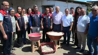 Edirne'de İpekböceği Yetiştiriciliği Projesiyle Yaş Kozalar Hasat Edildi