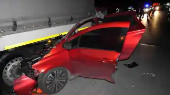 Edirne'de Trafik Kazası: Yakıtı Biten Tıra Çarpan Otomobilin Sürücüsü Yaşamını Yitirdi
