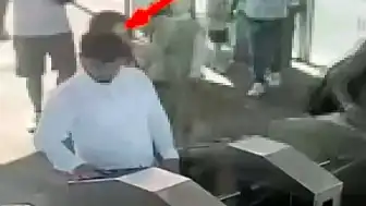 Esenyurt'ta Nişanlısının Yanında Öldürülen Gencin Vurulma Anı Güvenlik Kamerasına Yansıdı