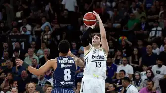 Fenerbahçe Beko, A. Efes Karşısında Seriyi Uzattı