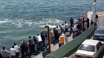 Feribottan Düşen Kişiyi Büfe Çalışanı Kurtardı