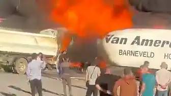 Hatay'da TIR Yangını Söndürüldü
