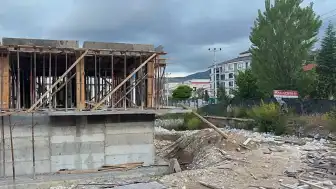 Kütahya'da inşaat iskelesinin çökmesi sonucu 2 işçi hayatını kaybetti