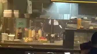 Silivri'de Restoran Yangını: 5 Çalışan Dumandan Etkilendi