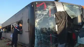 Amasya Merzifon'da Otobüs Devrildi: 46 Yaralı