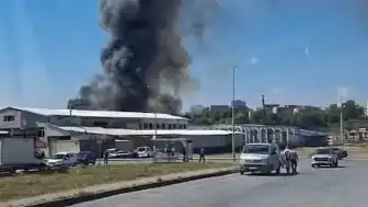 Arnavutköy'de Fabrika Yangını: Ekipler Sevk Edildi