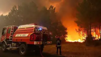 Avrupa'yı Saran Sıcak Hava Dalgası: Fransa'da Binlerce Kişi Tahliye Edildi, İngiltere'de Yüksek Sıcaklık Kayıplara Yol Açtı