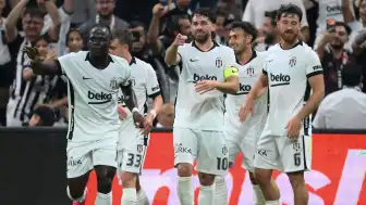 Beşiktaş, UEFA Avrupa Ligi 2. Eleme Turu İlk Maçında Midtjylland'ı 1-0 Yenilgiye Zorladı