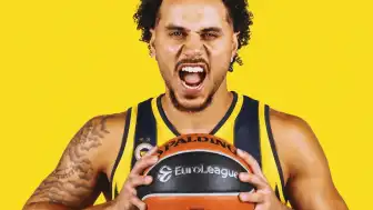 Fenerbahçe Erkek Basketbol Takımı Shane Larkin ile 2 Yıllık Sözleşme İmzaladı