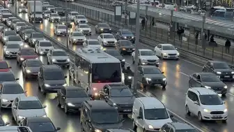 İstanbul'da 27 Temmuz Pazartesi Trafik Durumu: Yoğunluk Beklenen İlçeler ve Güzergâhlar