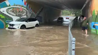 Kocaeli'de Sağanak Yağış Alt Geçidi Suyla Doldurdu