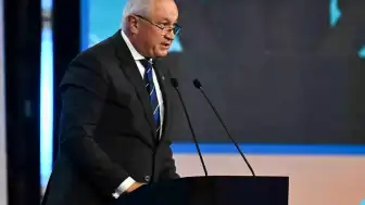 Moldova Başbakanı Alexandru Munteanu İstifa Etti: Hükümet Düştü