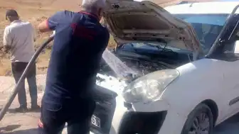 Siirt Çevre Yolunda Seyir Halindeki Araçta Yangın Çıktı