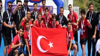 U16 Erkek Hokey Milli Takımı Avrupa Şampiyonu Unvanını Kazandı