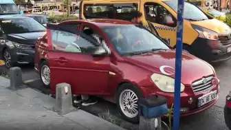 Üsküdar'da bir otomobil içerisinde cansız beden bulundu