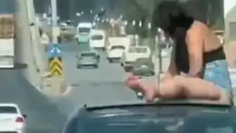 Araç Üzerinde Tehlikeli Hareketler Yapan Şahıslar Gözaltına Alındı