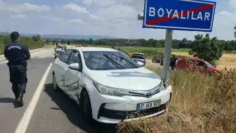 Kastamonu'da Trafik Kazası: Otomobil Traktörle Çarpıştı, 2 Yaralı