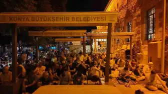Konya'da Mevlid Kandili'nde Yoğun Katılım