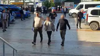 Aydın'da Eşini Silahla Tehdit Eden Şüpheli, Sevgilisiyle Kaçarken Yakalandı