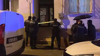 Eskişehir'de Şüpheli Ölüm: Evinde Bıçaklanmış Halde Bulunan O.K. Hayatını Kaybetti