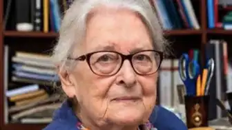 Felsefe Dünyasının Önde Gelen İsimlerinden Prof. Dr. İoanna Kuçuradi Hayatını Kaybetti