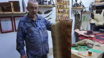 İzmir'de Deri Ustası Mehdi Vudine, Çırak Yetiştirerek Zanaatını Yaşatıyor