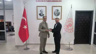 Sanatçı Oktay Demirci'ye 'Somut Olmayan Kültürel Miras Taşıyıcısı' unvanı verildi