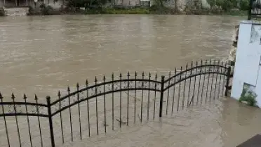 Amasya'da Yeşilırmak'ta Su Seviyesi Yükseldi, Tedbir Uyarısı Yapıldı