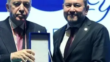 Avod Gıda Yöneticileri Dolandırıcılık ve Kara Para Aklamadan Tutuklandı