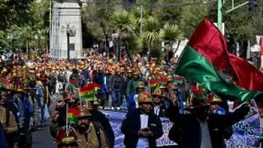 Bolivya'da Binlerce Madenci Hükümeti Protesto Etti