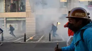 Bolivya'da Madenciler Protesto Ediyor: Ülke Genelinde Yollar Kapandı