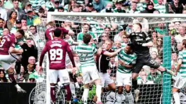 Celtic, İskoçya Premier Lig'de Şampiyon Oldu