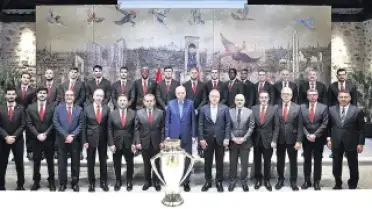 Cumhurbaşkanı Erdoğan, Galatasaraylıları Kabul Etti: "Sizi örnek alıyoruz"