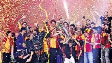 Galatasaray, Şampiyonluk Kutlamasıyla Taçlandı