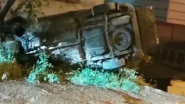 Giresun'da Hafif Ticari Araç Apartman Boşluğuna Düştü