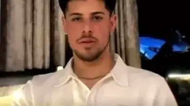 İş Makinesine Çarpan Otomobil Sürücüsü Hayatını Kaybetti, 3 Kişi Yaralandı