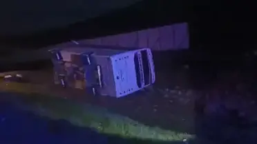 Malatya-Kayseri Karayolunda Midibüs Devrildi: 27 Yaralı