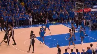 NBA Play-Off'larında San Antonio Spurs, Oklahoma City Thunder'ı Uzatmada Yenerek İlk Maçta Galip Geldi