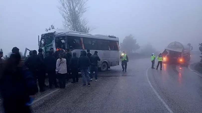 Bolu'da Trafik Kazası: 3 Ağır Yaralı