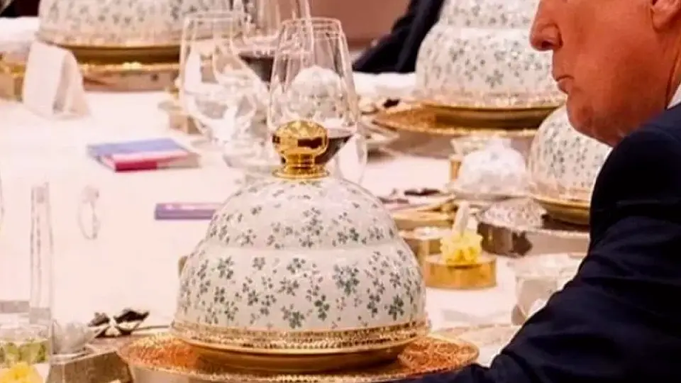 ABD Başkanı Trump ve Çin Devlet Başkanı Şi Arasında Dikkat Çeken An