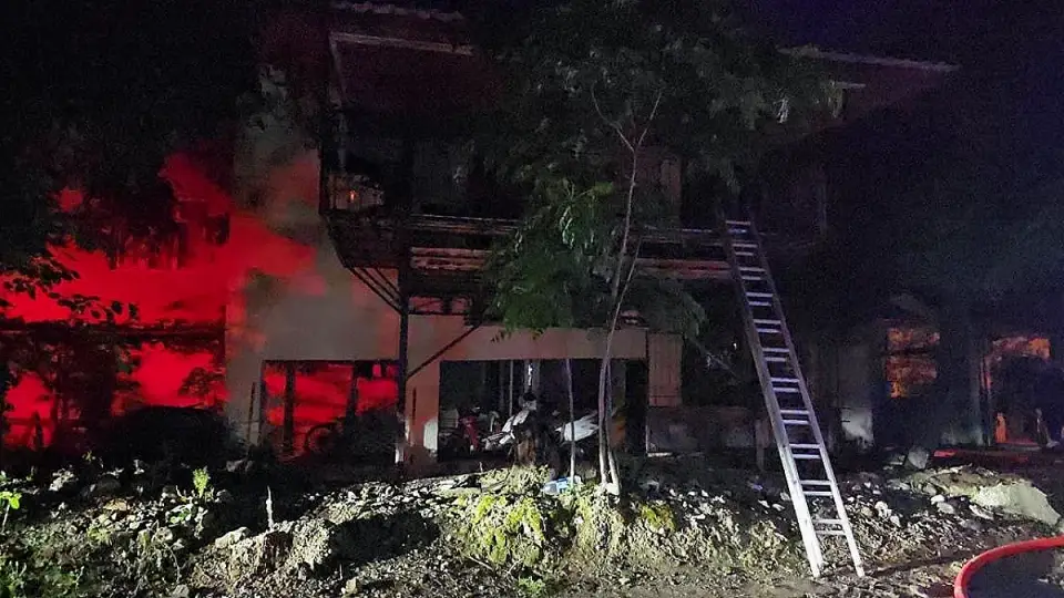 Adana'da Yangın Çıkan Evde Mahsur Kalan 6 Kişi Kurtarıldı