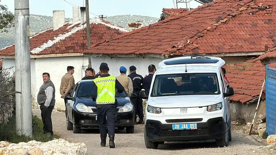 Arazi Anlaşmazlığında Tüfekle Vurulan Amca Hayatını Kaybetti, Yeğeni Yaralandı