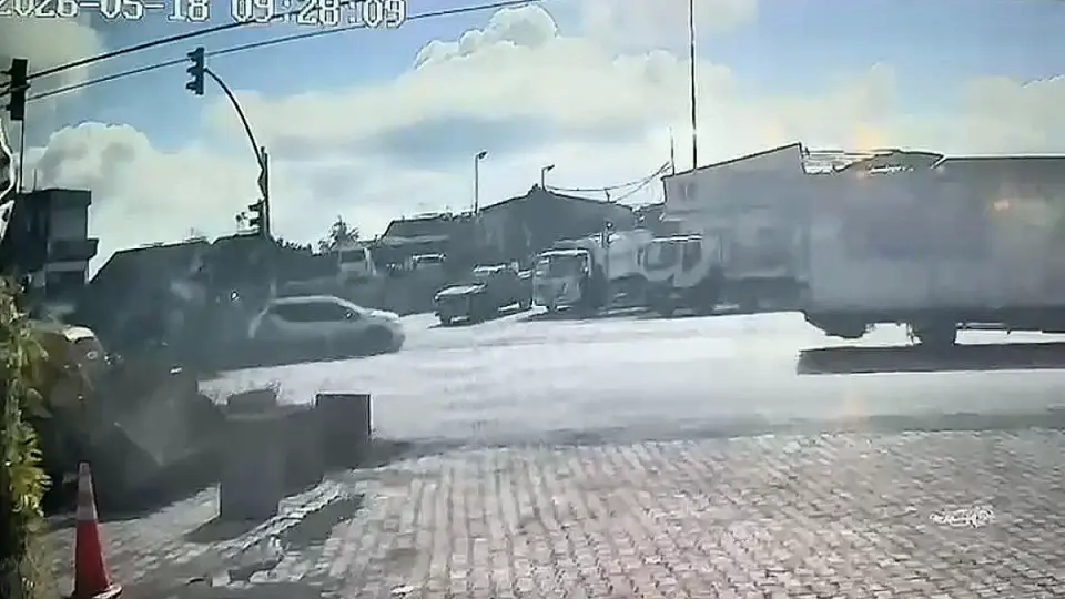 Arnavutköy'de Zincirleme Kaza: 5 Yaralı
