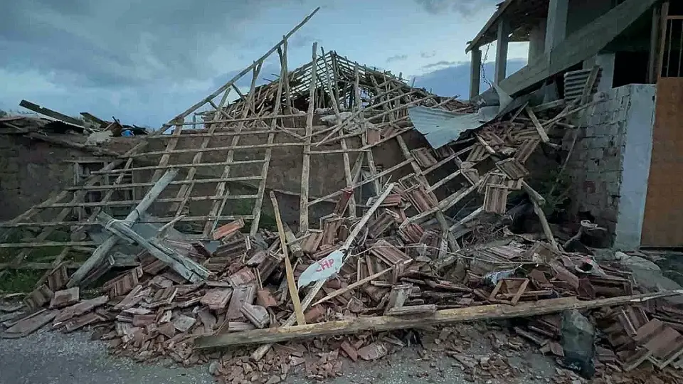 Çorum Sungurlu'da Hortum: İki Köyde Evlerin Yüzde 80'i Hasar Gördü, 5 Yaralı