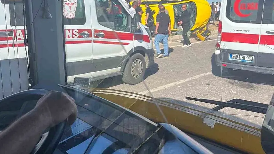 Diyarbakır'da Trafik Kazası: 6 Yaralı