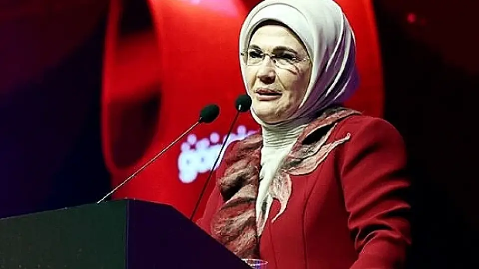 Emine Erdoğan'dan Cumhurbaşkanlığı Çocuk Orkestrası ve Korosu'na Tebrik